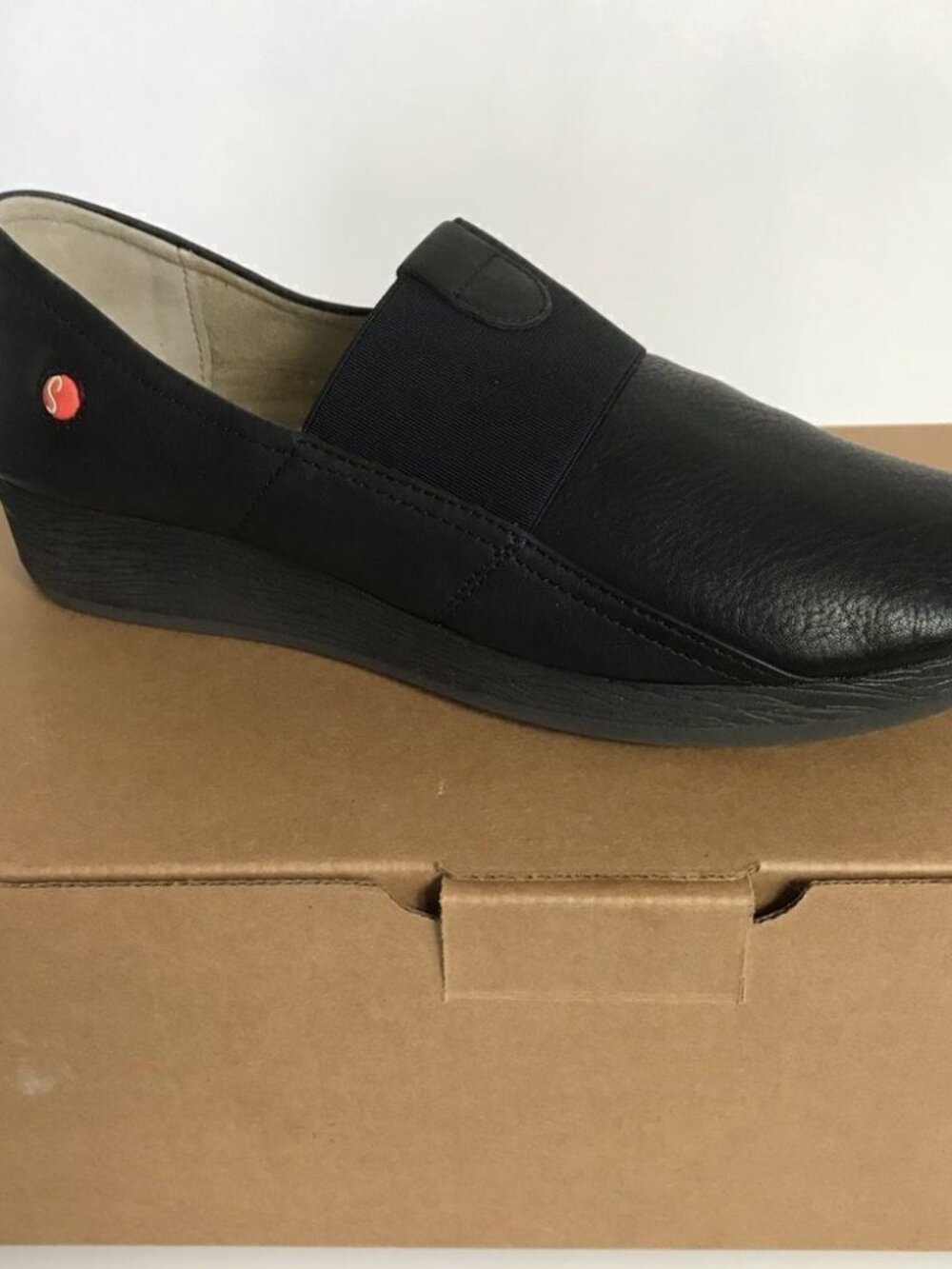 Softinos by FLY London Amo Leather Gored Shoes